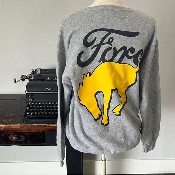 Ford Bronco Gray Crewneck Sweatshirt- Size Medium - Picture 4 of 11